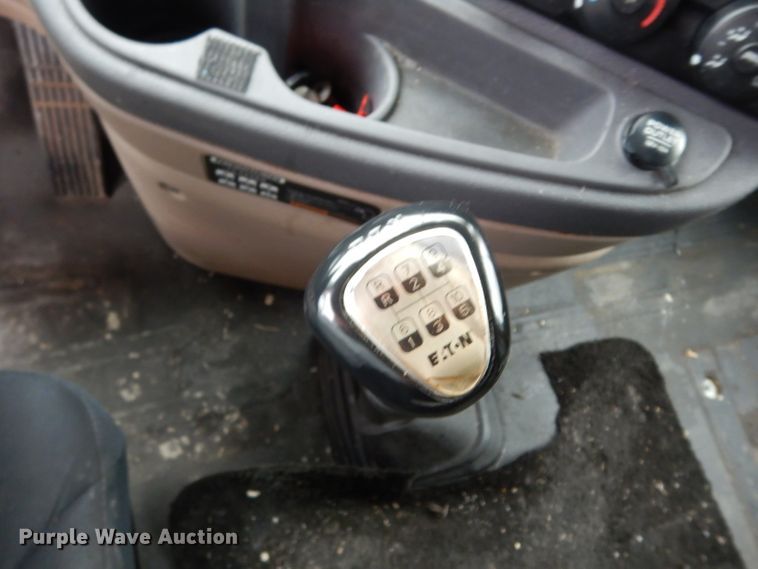 image for item DI5274 2012 Freightliner Cascadia  semi truck