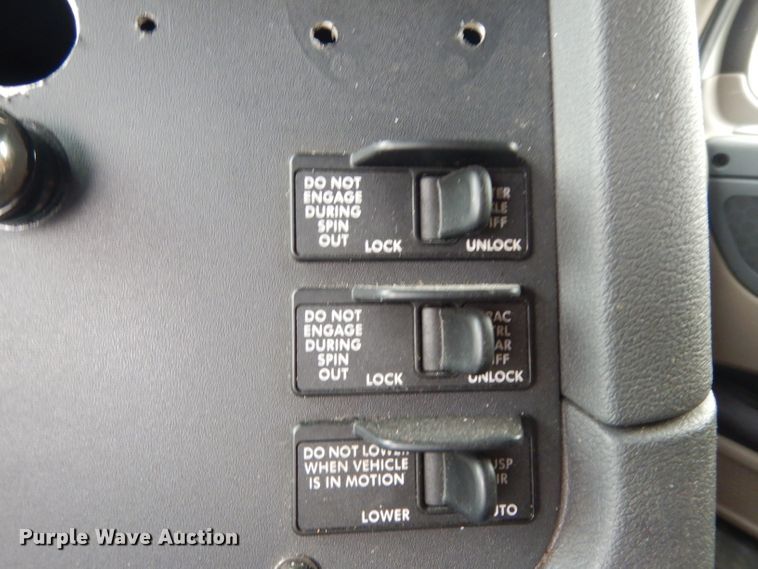 image for item DI5274 2012 Freightliner Cascadia  semi truck