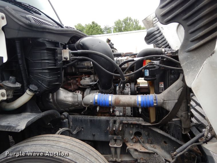 image for item DI5274 2012 Freightliner Cascadia  semi truck