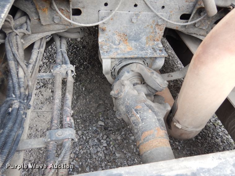 image for item DI5274 2012 Freightliner Cascadia  semi truck