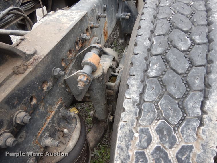 image for item DI5274 2012 Freightliner Cascadia  semi truck