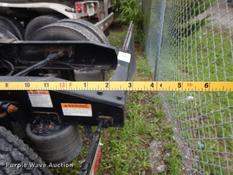 image for item DI5274 2012 Freightliner Cascadia  semi truck