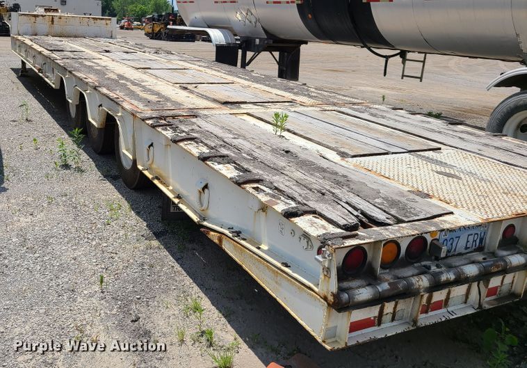 image for item EL9835 1993 Trail King TK100HT-483 lowboy equipment trailer