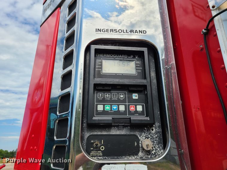 image for item EL9885 1995 Utility VS2R refrigerated dry van trailer