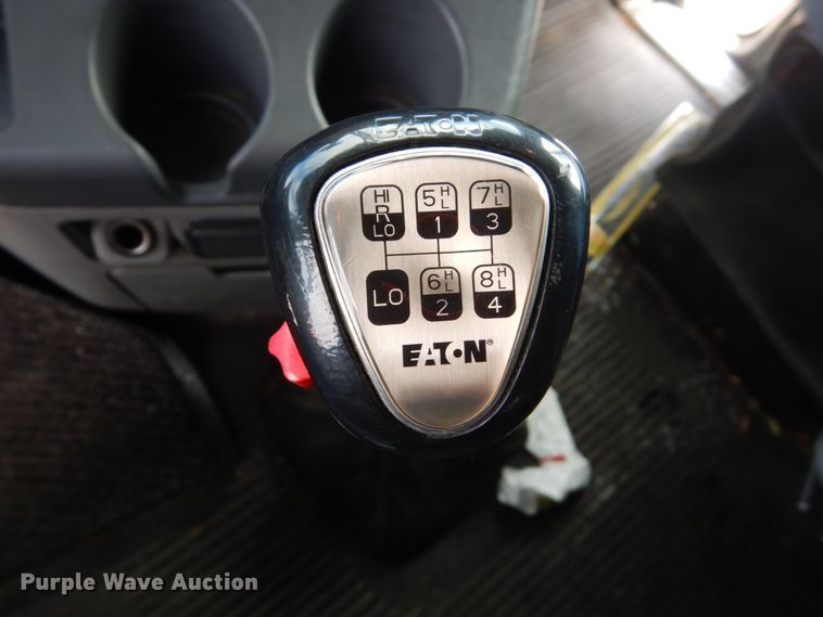 image for item FX9063 2009 Freightliner Columbia semi truck