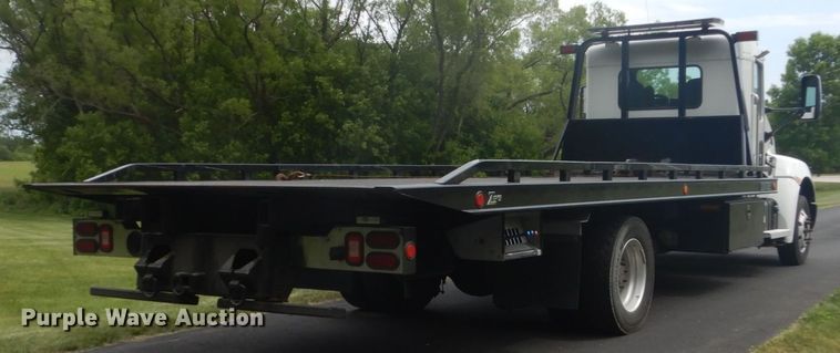 image for item FX9202 2016 Kenworth T370  rollback truck