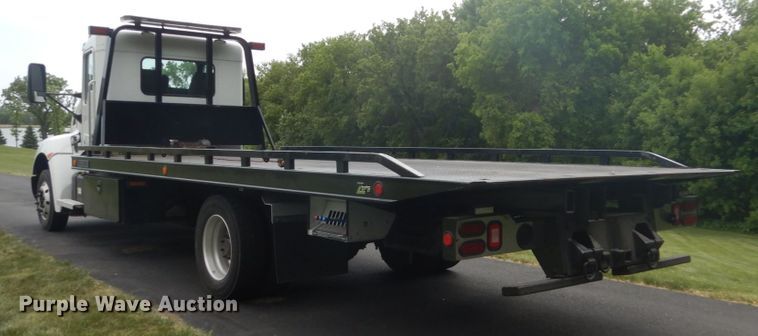 image for item FX9202 2016 Kenworth T370  rollback truck