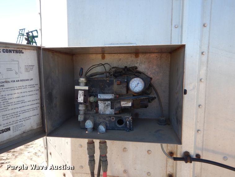 image for item GA9123 2008 Barrett livestock trailer