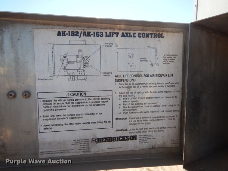 image for item GA9123 2008 Barrett livestock trailer