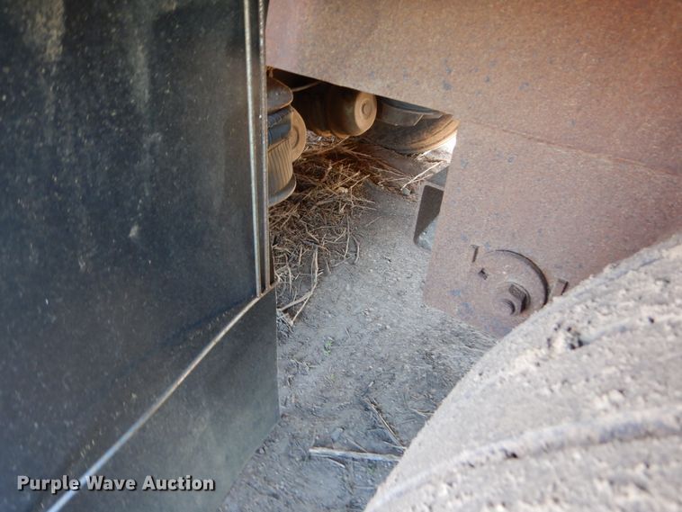 image for item GA9123 2008 Barrett livestock trailer