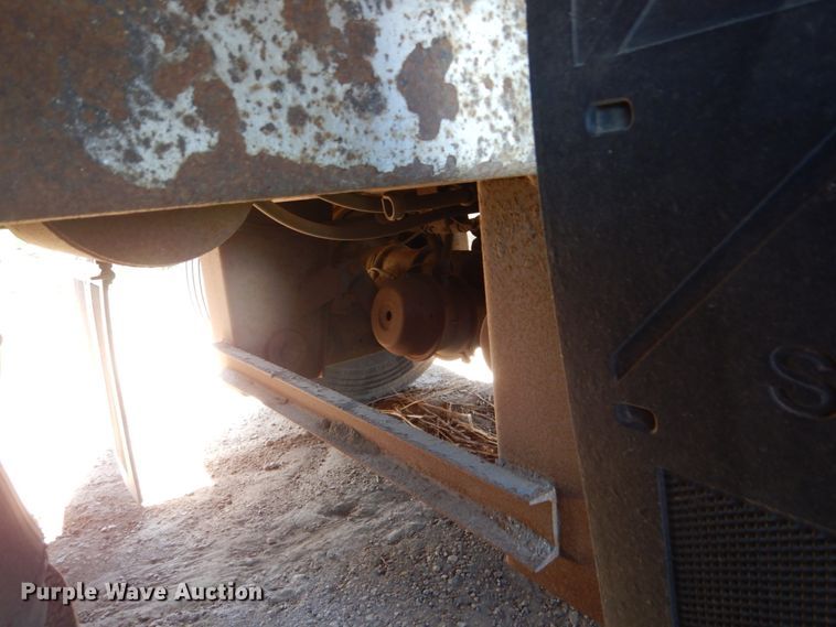 image for item GA9123 2008 Barrett livestock trailer