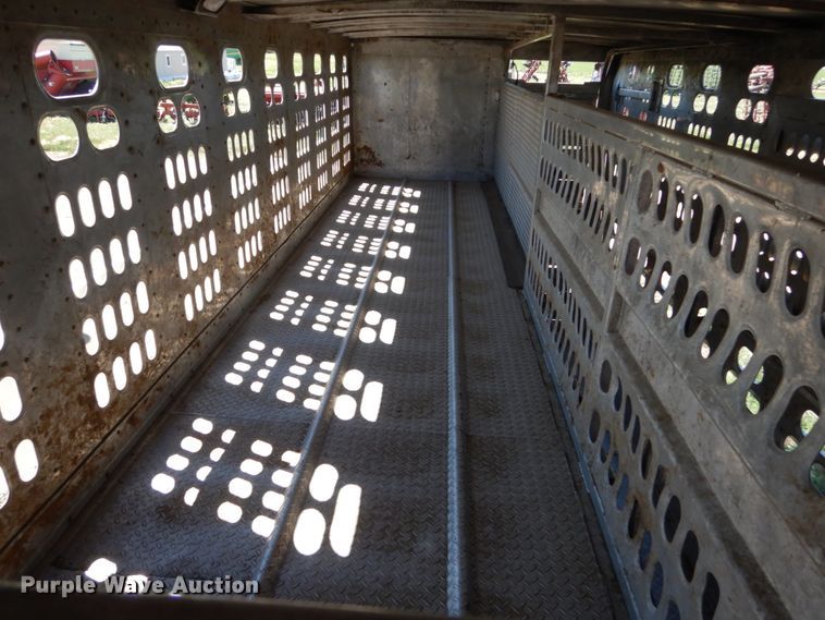 image for item GA9123 2008 Barrett livestock trailer