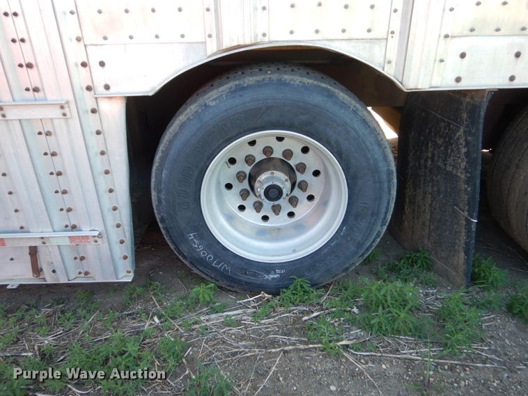 image for item GA9123 2008 Barrett livestock trailer