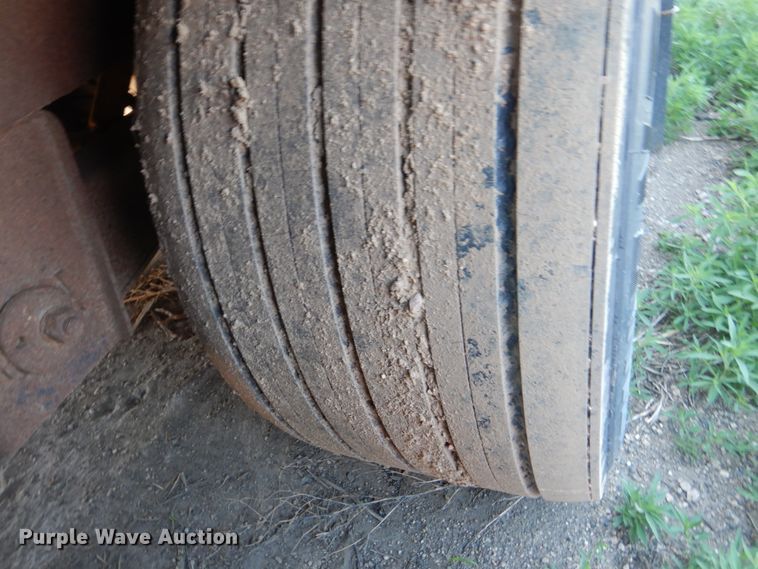 image for item GA9123 2008 Barrett livestock trailer