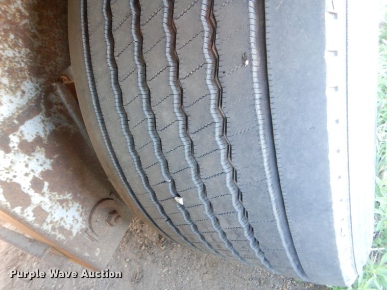 image for item GA9123 2008 Barrett livestock trailer