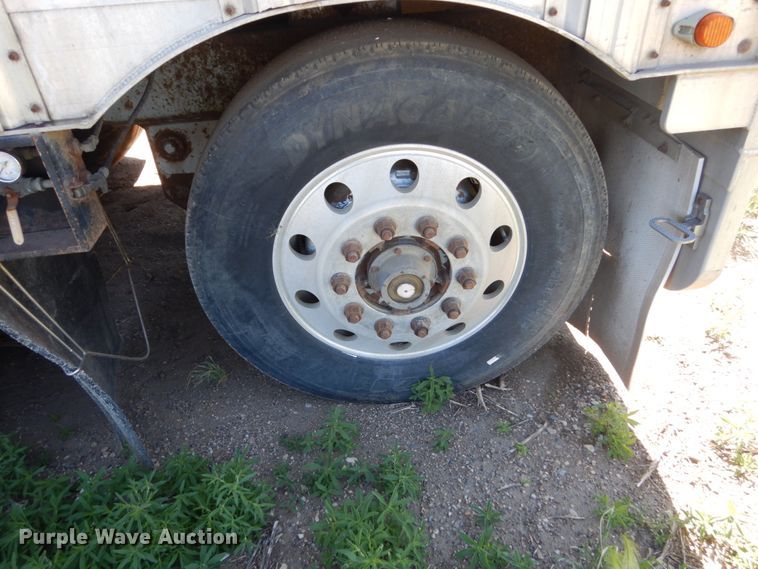 image for item GA9123 2008 Barrett livestock trailer