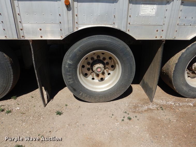 image for item GA9123 2008 Barrett livestock trailer