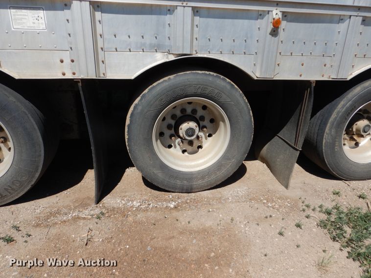 image for item GA9123 2008 Barrett livestock trailer