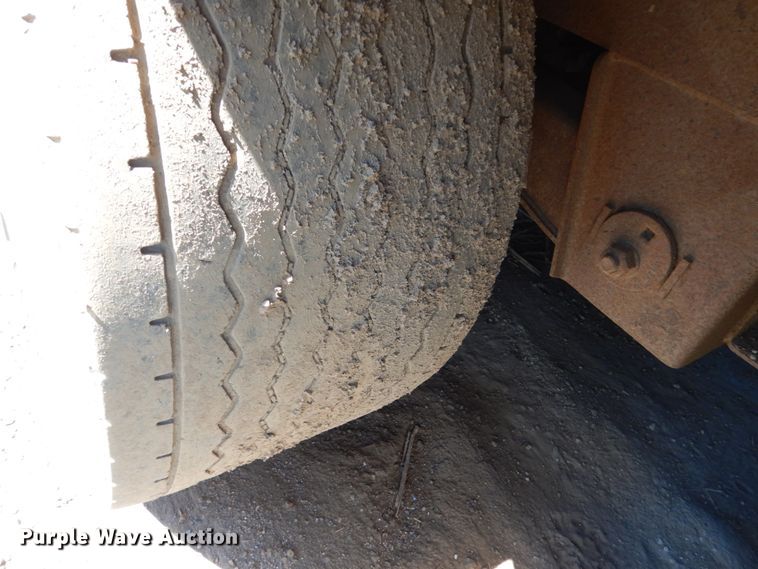 image for item GA9123 2008 Barrett livestock trailer