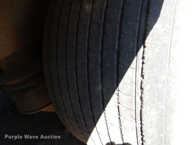 image for item GA9123 2008 Barrett livestock trailer