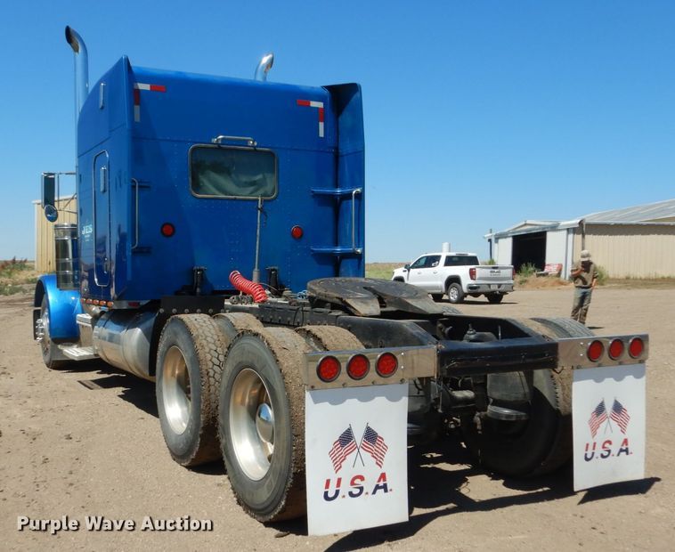 image for item GA9124 1997 Peterbilt 379  semi truck