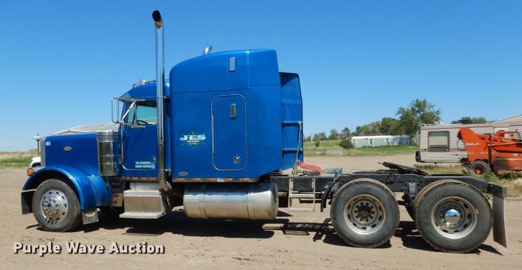 image for item GA9124 1997 Peterbilt 379  semi truck