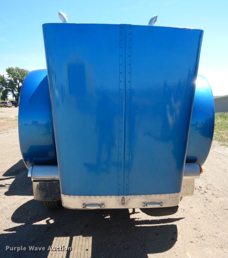 image for item GA9124 1997 Peterbilt 379  semi truck