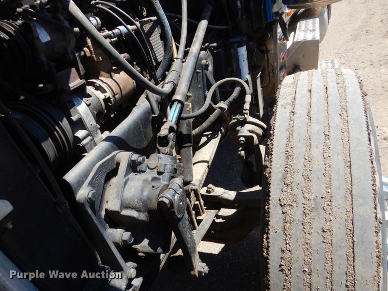 image for item GA9124 1997 Peterbilt 379  semi truck