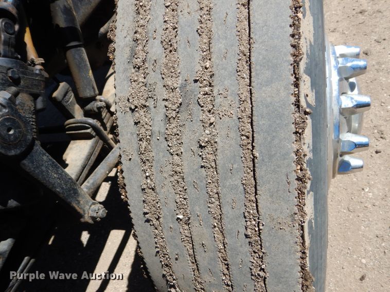 image for item GA9124 1997 Peterbilt 379  semi truck