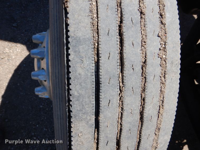 image for item GA9124 1997 Peterbilt 379  semi truck