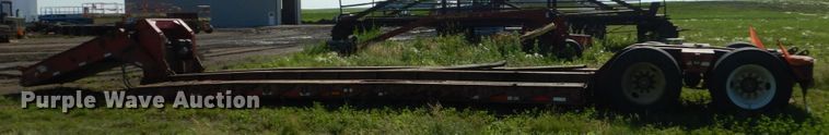 image for item GA9134 1996 Talbert TD41W-40-LRG-RA-1-11-EC22 low boy equipment trailer