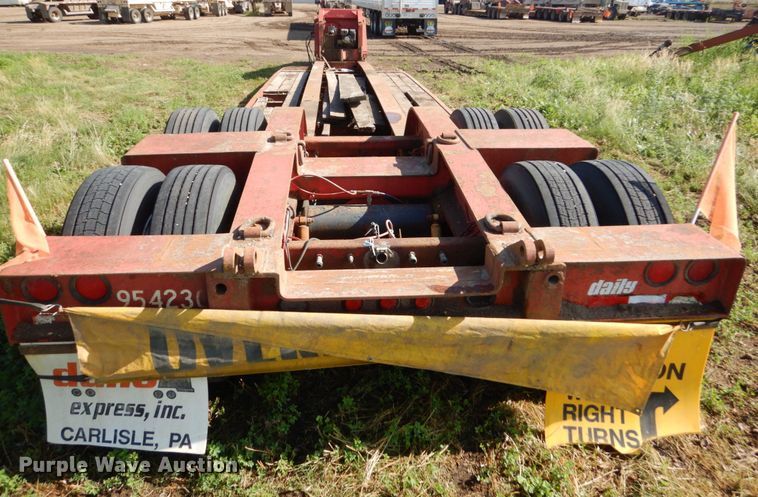 image for item GA9134 1996 Talbert TD41W-40-LRG-RA-1-11-EC22 low boy equipment trailer