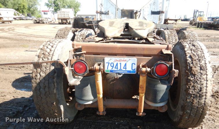 image for item GA9138 1987 Ford LTL9000  semi truck