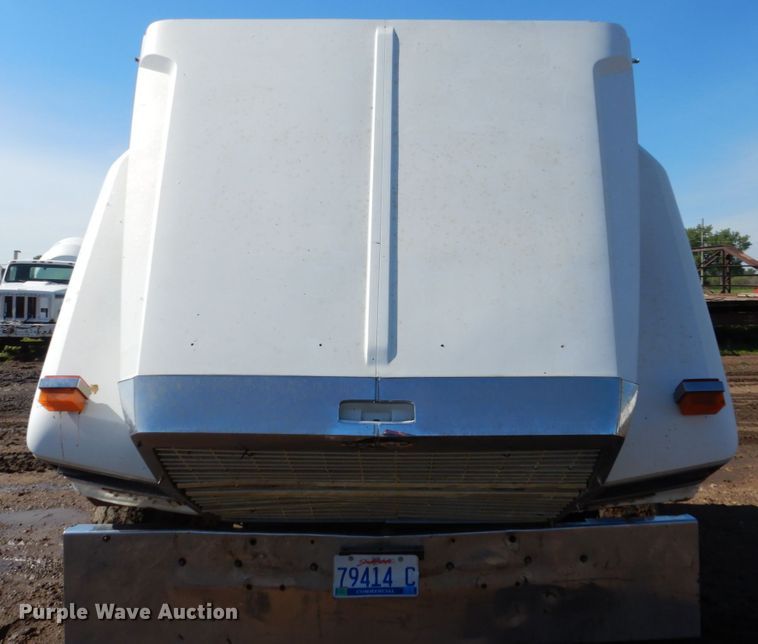 image for item GA9138 1987 Ford LTL9000  semi truck