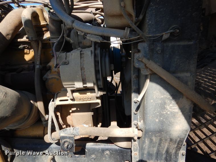 image for item GA9138 1987 Ford LTL9000  semi truck