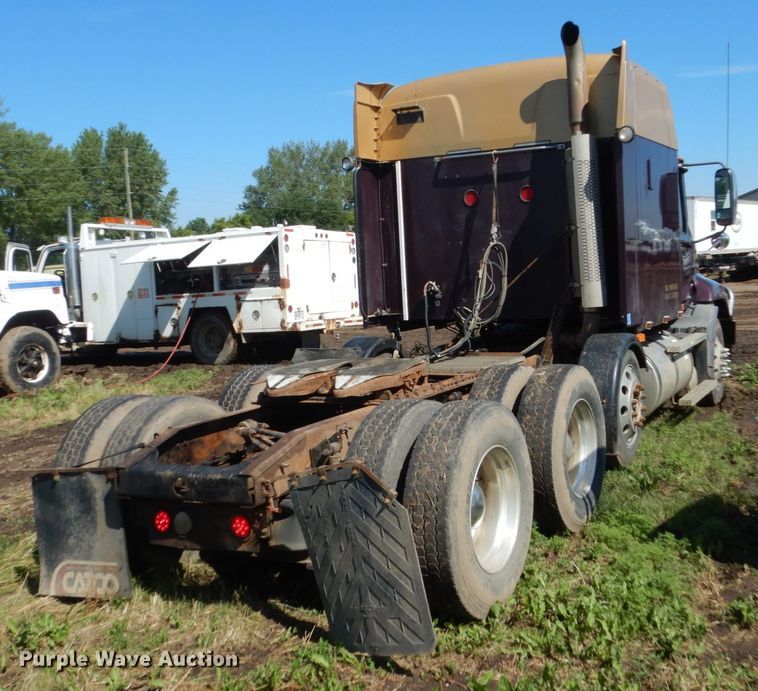 image for item GA9141 2007 Mack CXN613  semi truck