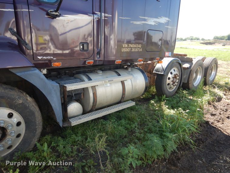 image for item GA9141 2007 Mack CXN613  semi truck