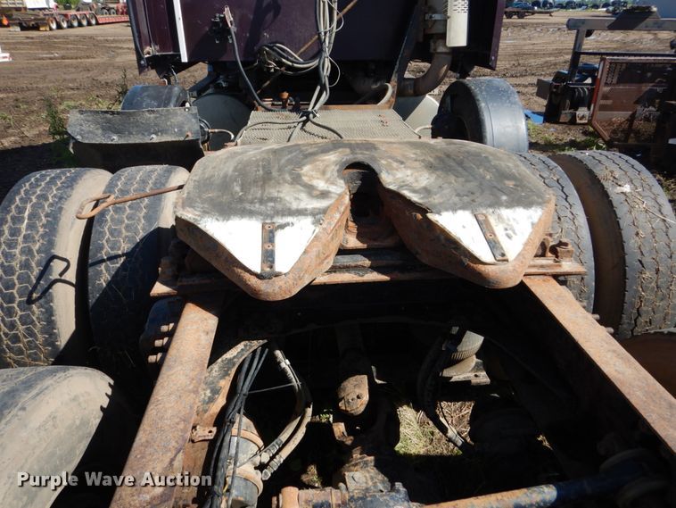 image for item GA9141 2007 Mack CXN613  semi truck