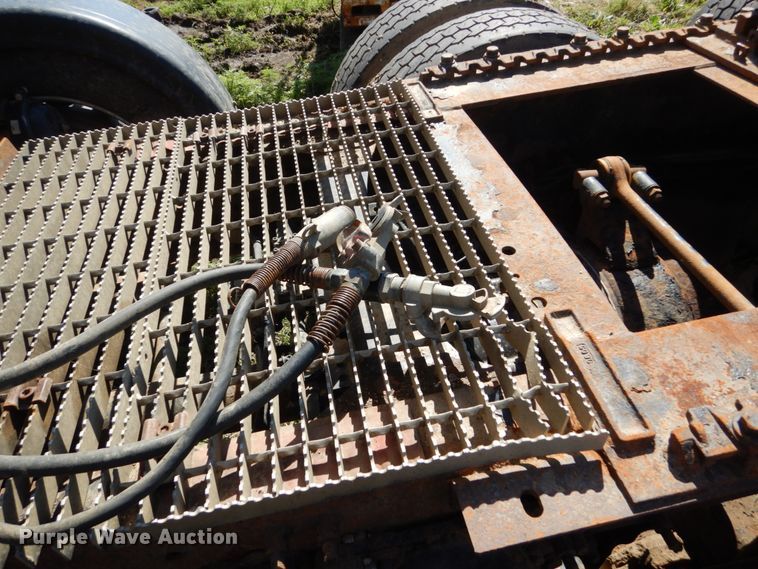 image for item GA9141 2007 Mack CXN613  semi truck