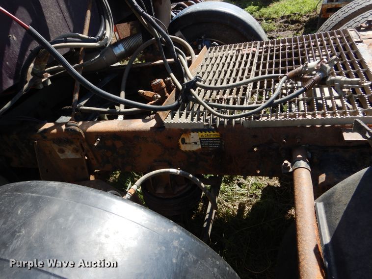 image for item GA9141 2007 Mack CXN613  semi truck