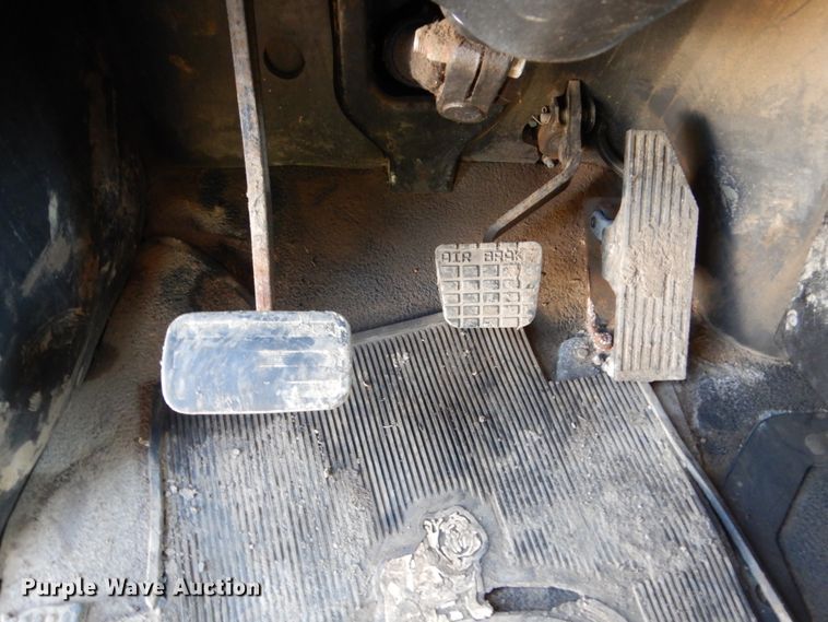 image for item GA9141 2007 Mack CXN613  semi truck