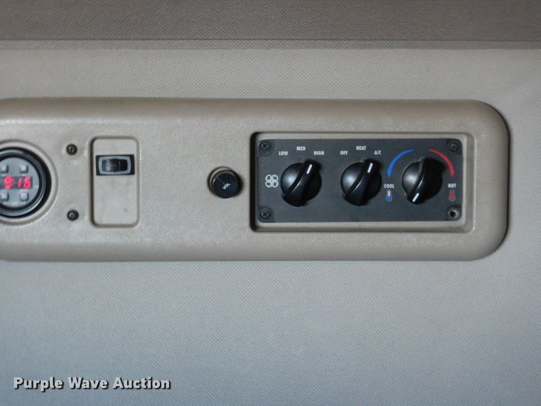 image for item GA9141 2007 Mack CXN613  semi truck