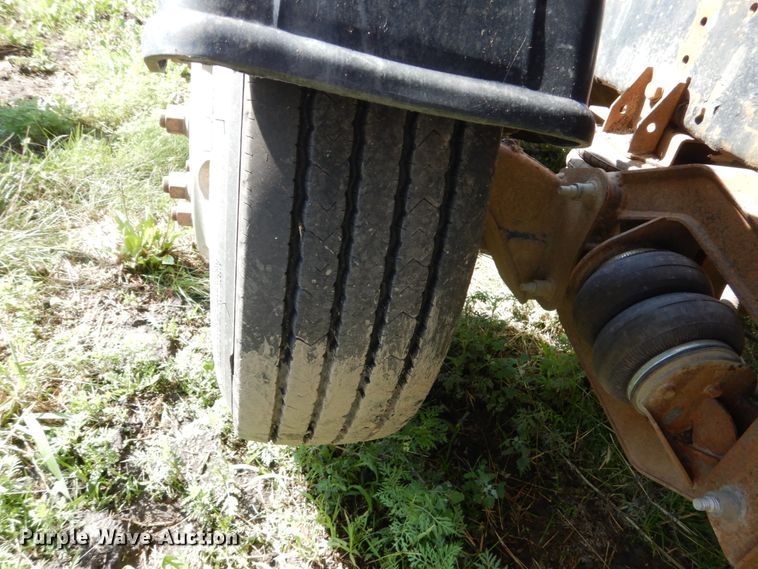 image for item GA9141 2007 Mack CXN613  semi truck