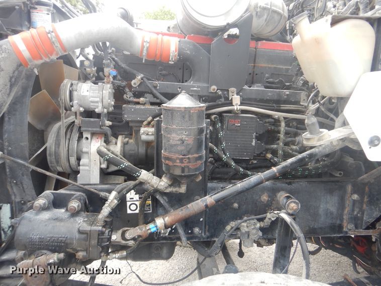 image for item GM9049 2000 Kenworth T800  tank truck