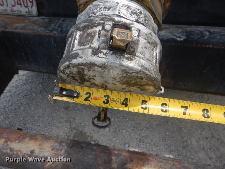 image for item GM9049 2000 Kenworth T800  tank truck