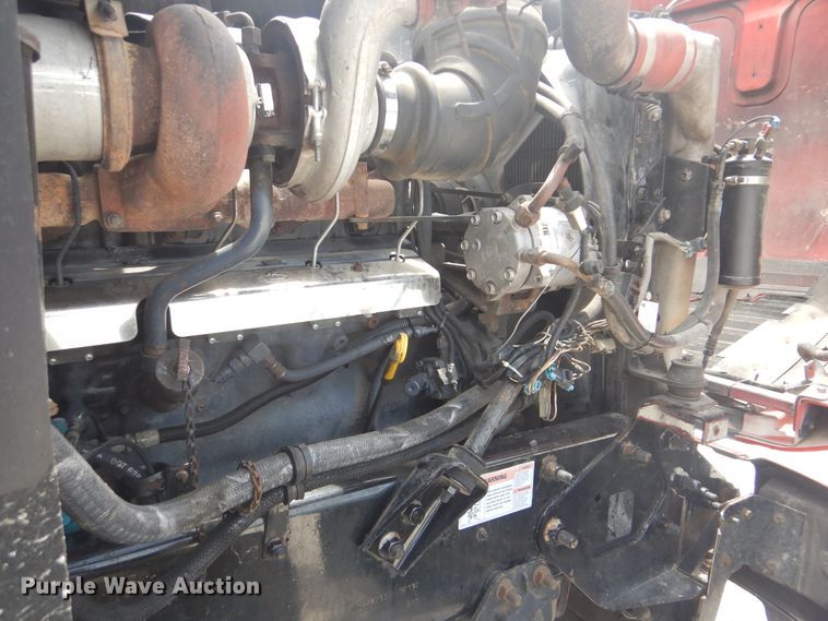image for item GM9050 2003 Mack 600  tank truck