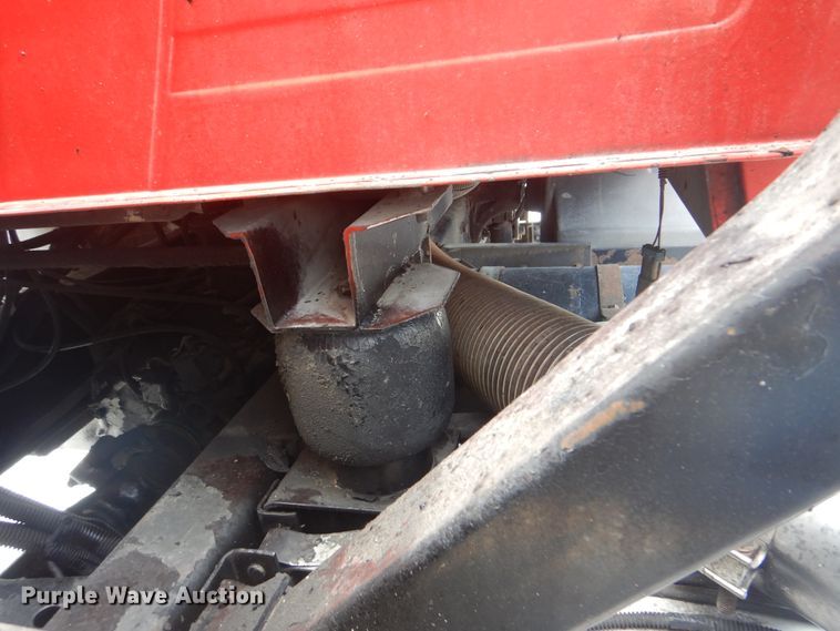 image for item GM9050 2003 Mack 600  tank truck