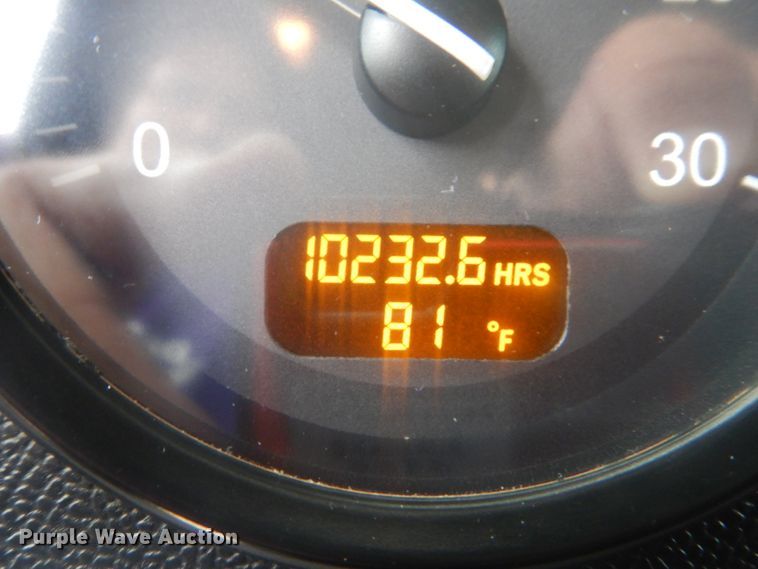 image for item GM9058 2012 Peterbilt 384  semi truck