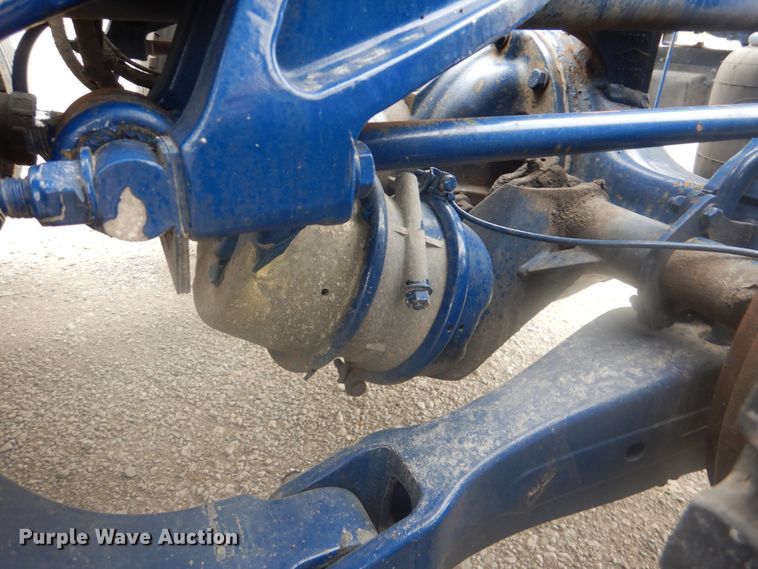 image for item GM9058 2012 Peterbilt 384  semi truck