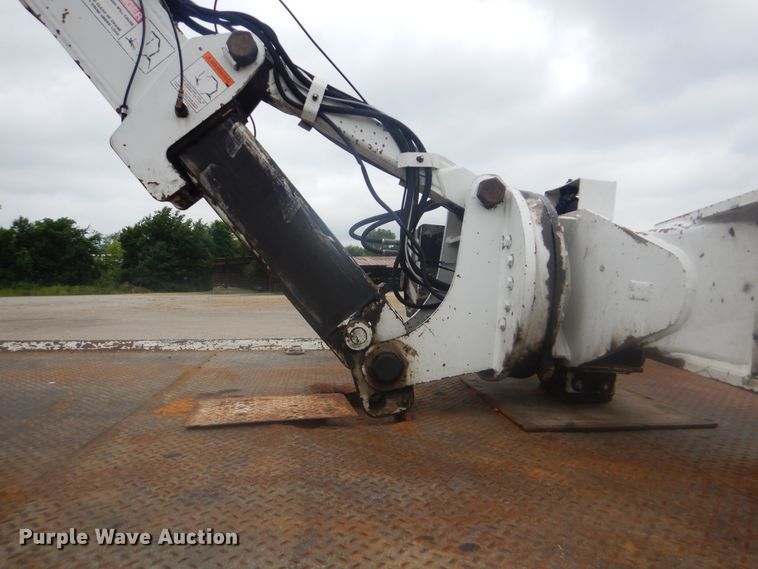 image for item GM9059 2012 Peterbilt 337  tire service truck